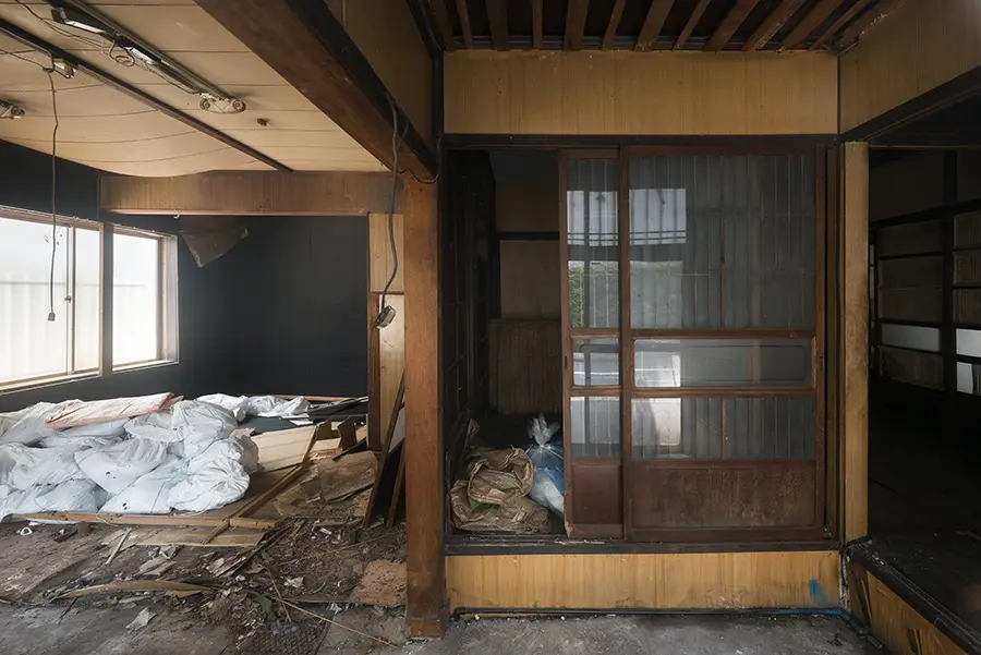 a house destroyed after a wind storm